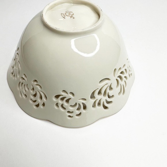 Lenox Westbury Collection 8" Embossed Pierce Bowl Coordinates with Eternal - Picture 7 of 9